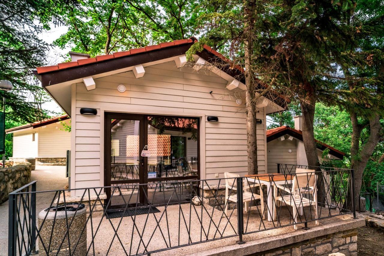 къщички синьо лято, черноморец - - Blue Summer Ferienhaus